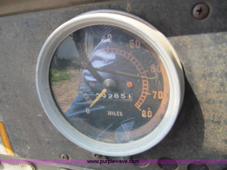 image for item D3147 1968 GMC 5500 dump truck