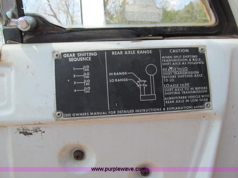 image for item D3147 1968 GMC 5500 dump truck