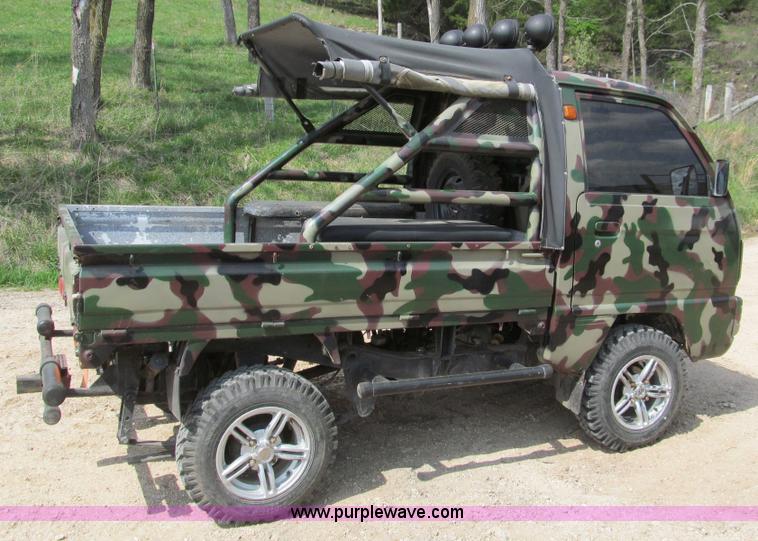 image for item D3148 Suzuki utility vehicle