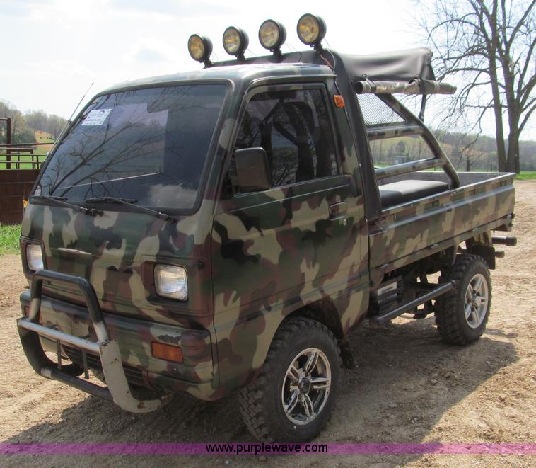 image for item D3148 Suzuki utility vehicle