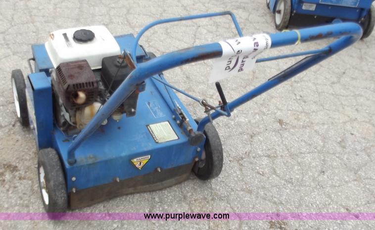 image for item D3871 Blue Bird Verti-Cut with seed box