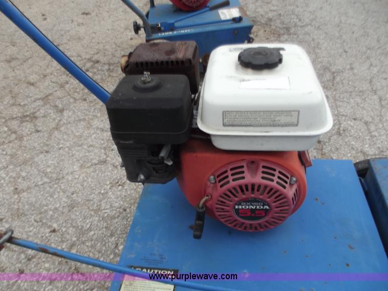 image for item D3871 Blue Bird Verti-Cut with seed box