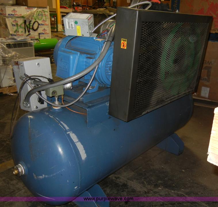 image for item K9000 2004 Eaton air compressor