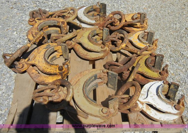 image for item K9007 (9) assorted pipe pickers