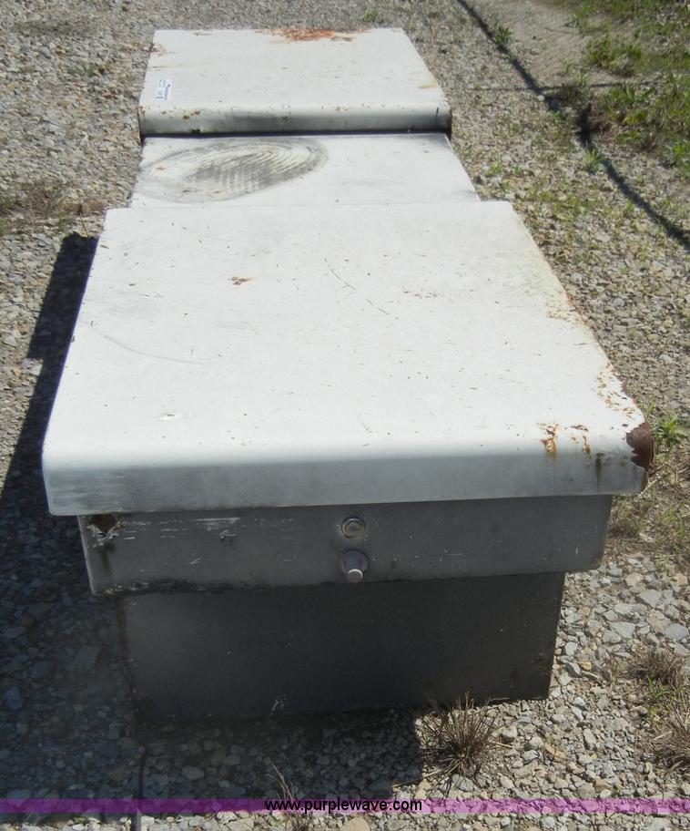 image for item K9011 Truck toolbox