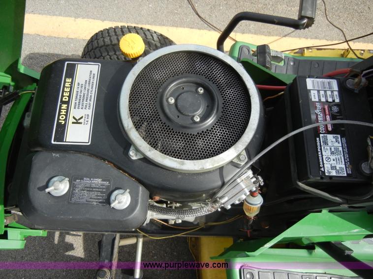 image for item K9065 1993 John Deere LX176 lawn mower