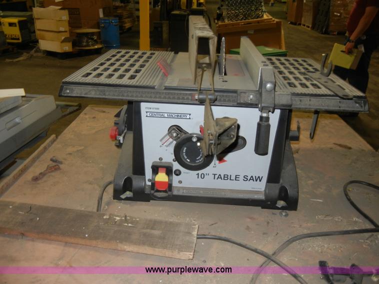 image for item S9463 Central Machinery 10" table saw