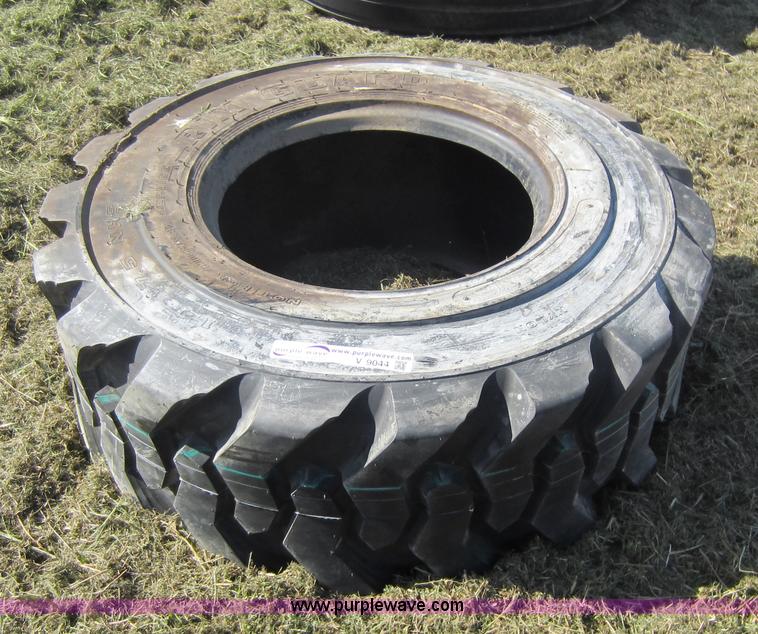 image for item V9044 14-17.5NHS tire