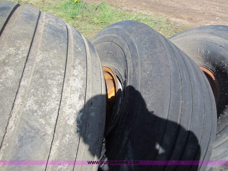 image for item V9045 (2) 8-bolt axles