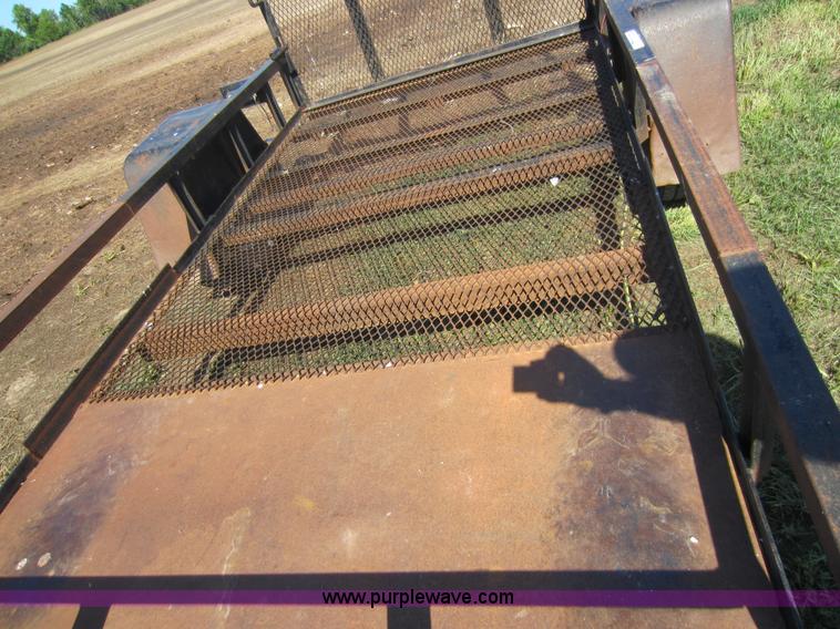 image for item V9048 Utility trailer