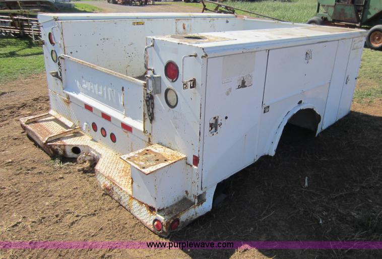 image for item V9051 Reading service body