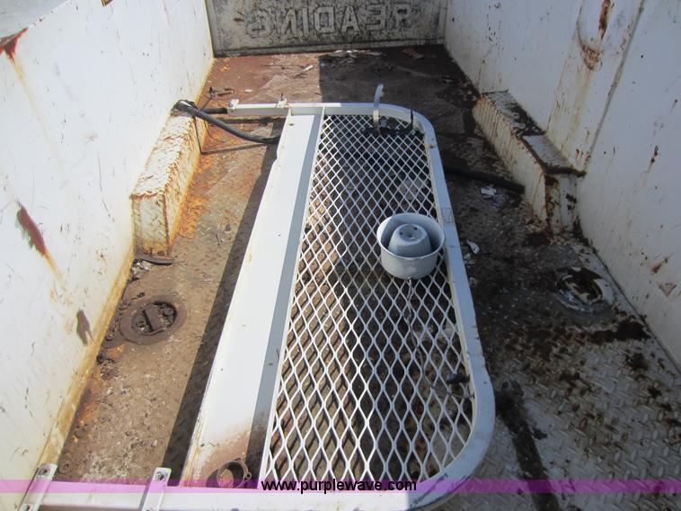 image for item V9051 Reading service body