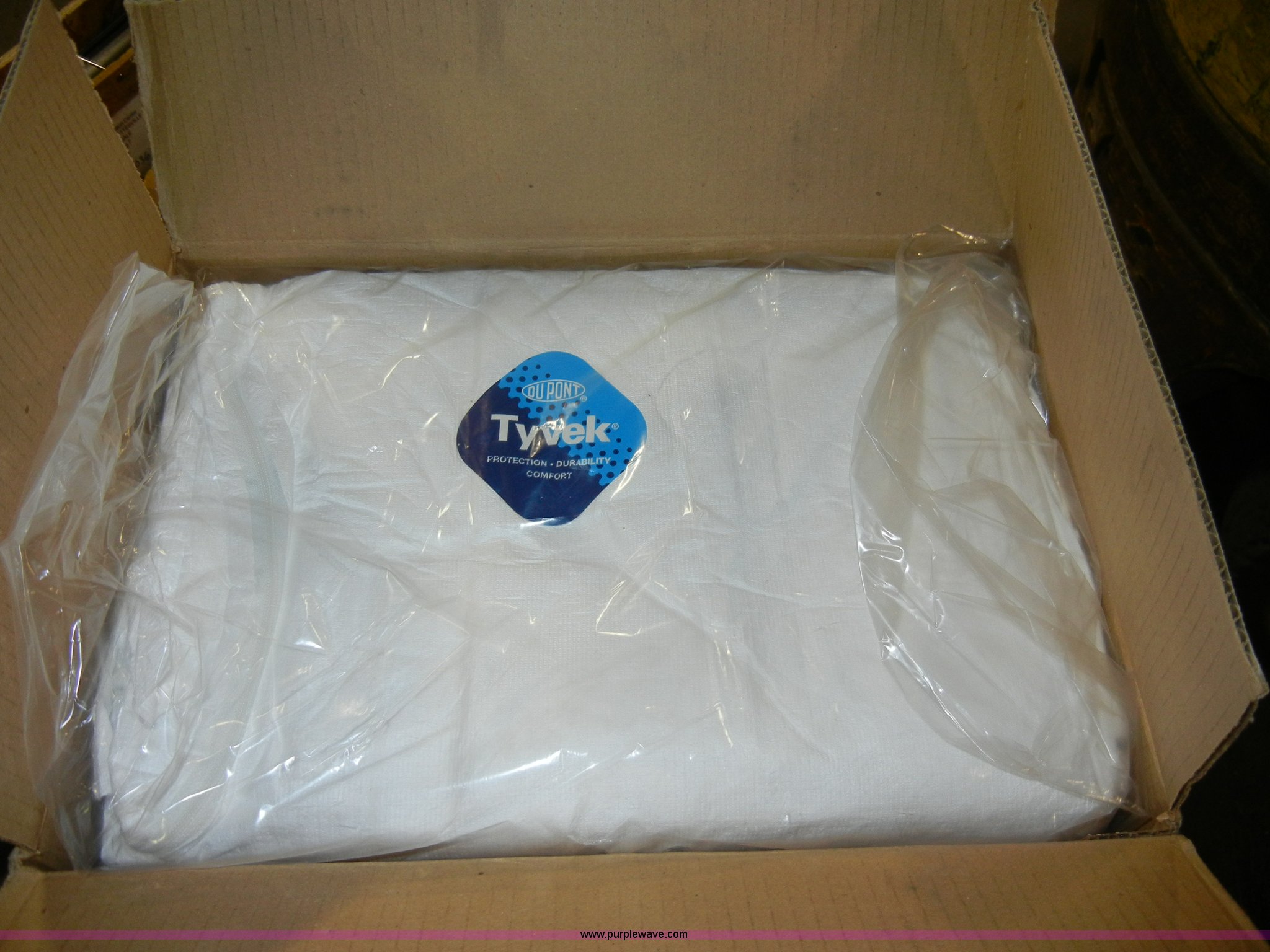 (25) Tyvek protective suits in Topeka, KS Item S9469 sold Purple Wave