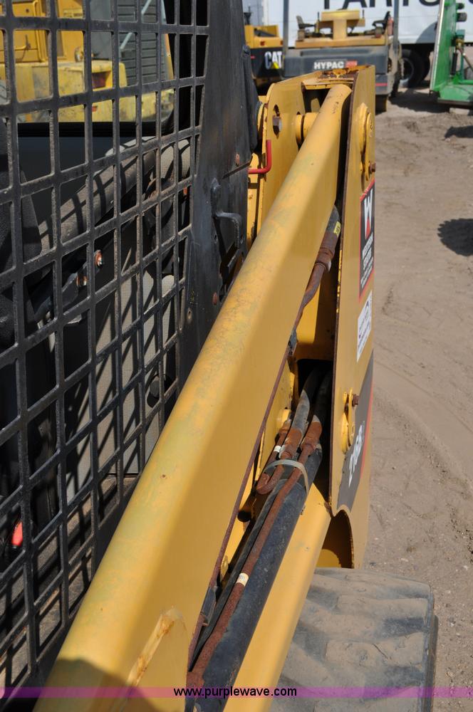 image for item A5874 2008 Caterpillar 216B II skid steer