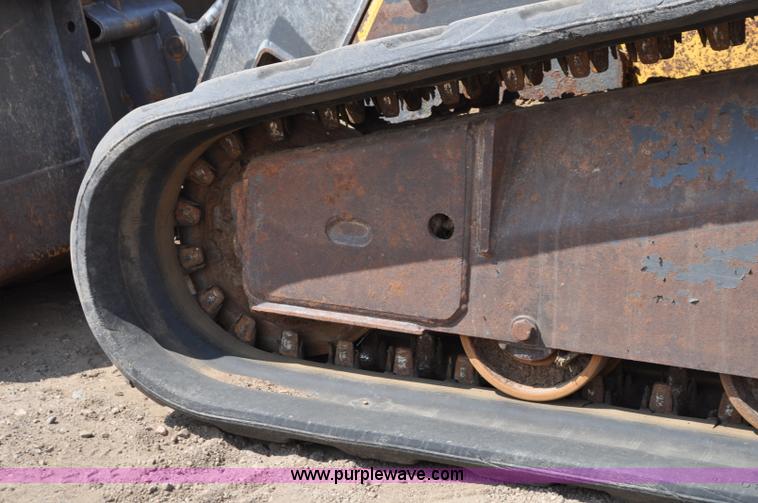 image for item A5875 2007 New Holland C185 skid steer