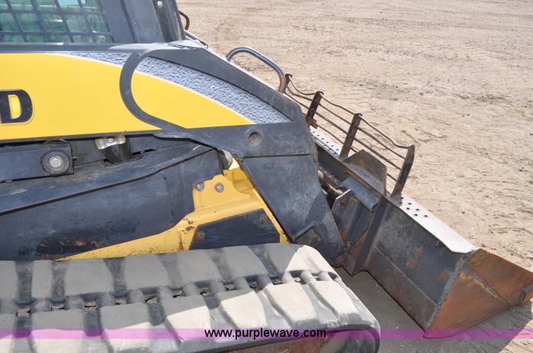 image for item A5875 2007 New Holland C185 skid steer