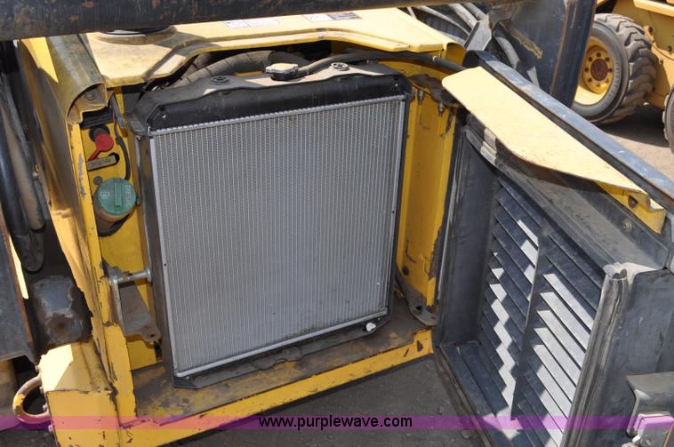 image for item A5875 2007 New Holland C185 skid steer