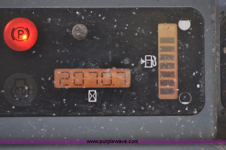 image for item A5875 2007 New Holland C185 skid steer