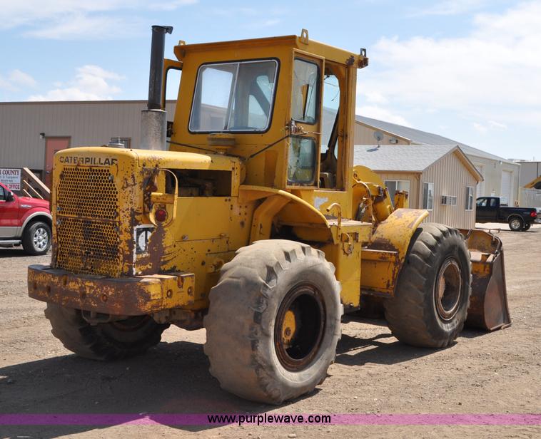 image for item A5876 1971 Caterpillar 950 wheel loader