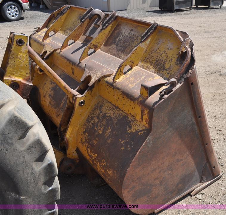 image for item A5876 1971 Caterpillar 950 wheel loader