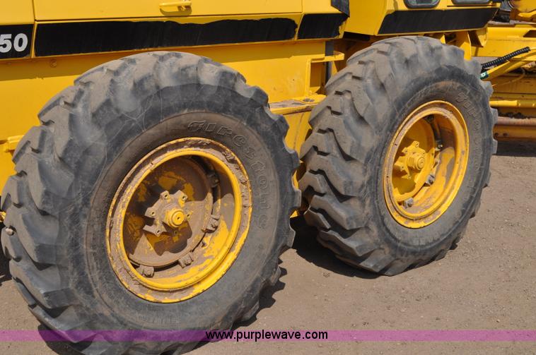 image for item A5877 2002 Galion 850C motor grader