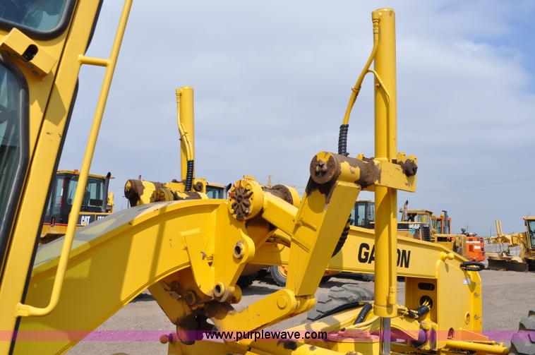 image for item A5877 2002 Galion 850C motor grader