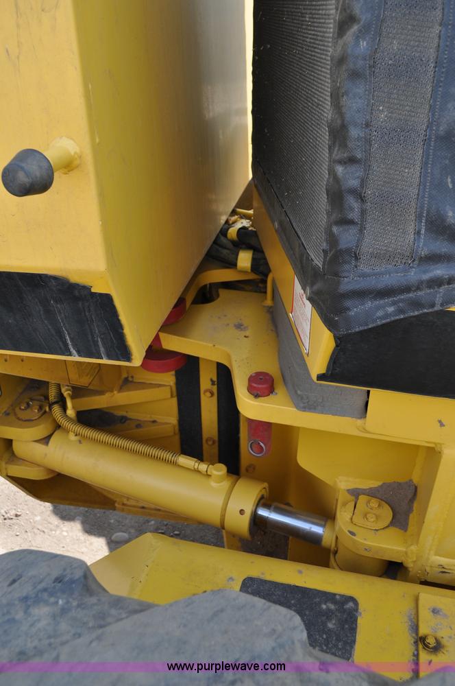 image for item A5877 2002 Galion 850C motor grader