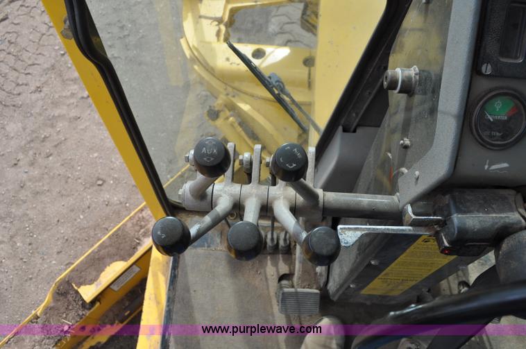 image for item A5877 2002 Galion 850C motor grader