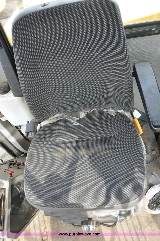 image for item A5877 2002 Galion 850C motor grader