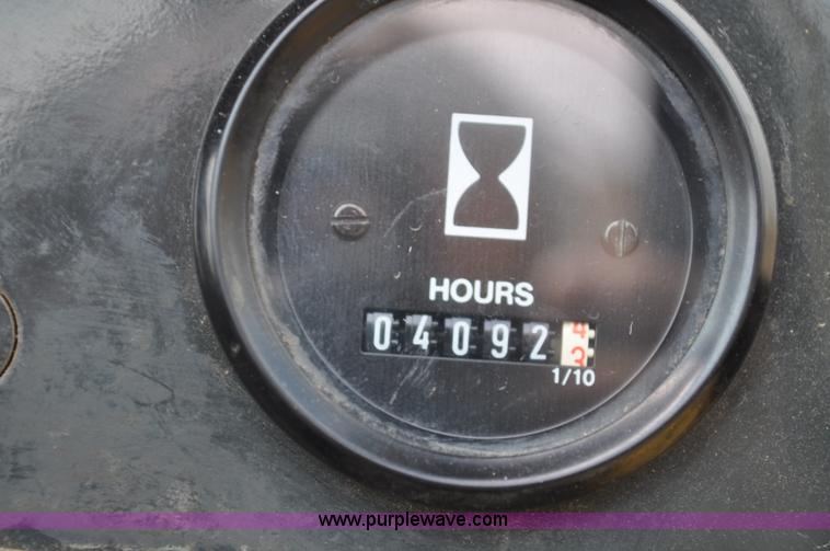 image for item A5877 2002 Galion 850C motor grader