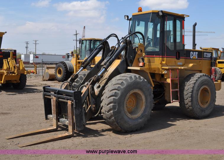 image for item A5878 1996 Caterpillar IT28F wheel loader