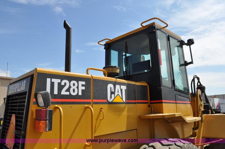 image for item A5878 1996 Caterpillar IT28F wheel loader