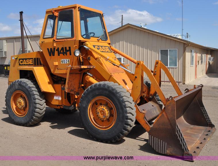 image for item A5879 1981 Case W14H wheel loader