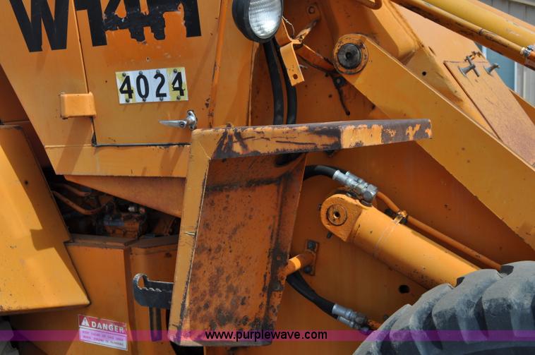 image for item A5879 1981 Case W14H wheel loader