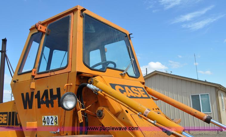 image for item A5879 1981 Case W14H wheel loader