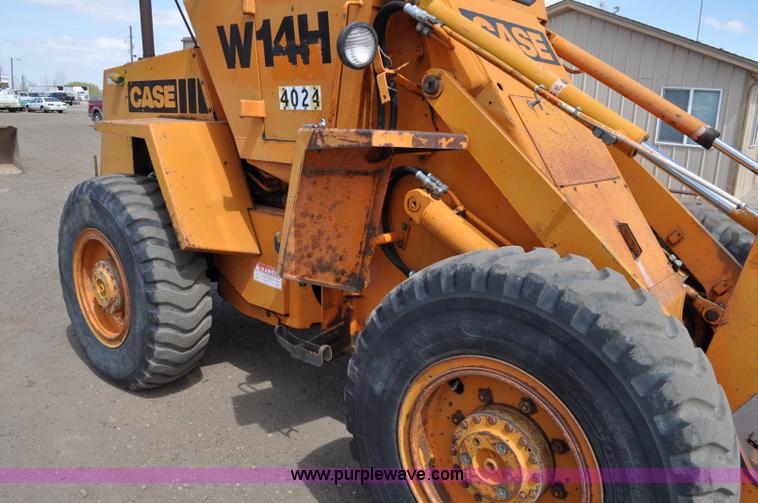 image for item A5879 1981 Case W14H wheel loader