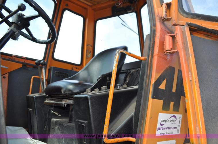 image for item A5879 1981 Case W14H wheel loader