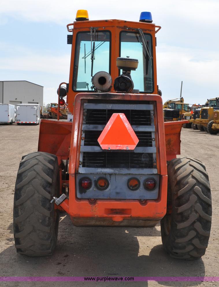 image for item A5880 1985 Dresser 510B wheel loader