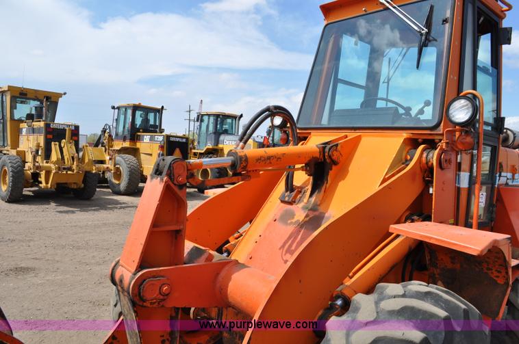 image for item A5880 1985 Dresser 510B wheel loader