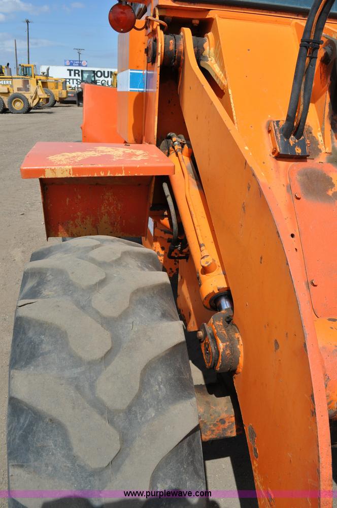 image for item A5880 1985 Dresser 510B wheel loader