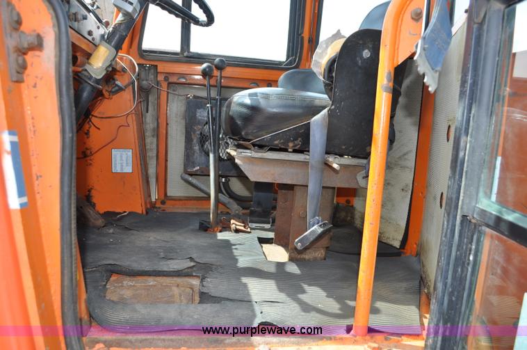 image for item A5880 1985 Dresser 510B wheel loader