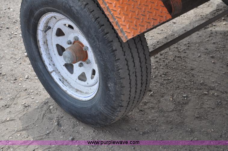 image for item A5881 2007 Broce RCT350 broom