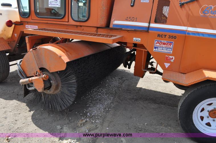 image for item A5881 2007 Broce RCT350 broom