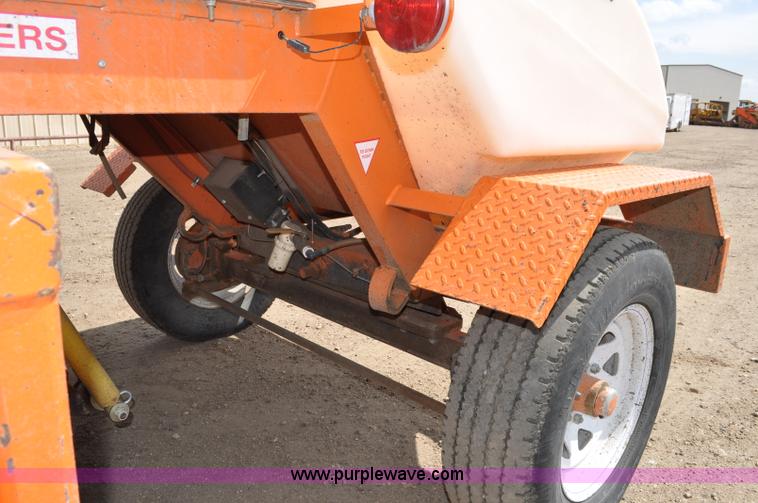 image for item A5881 2007 Broce RCT350 broom