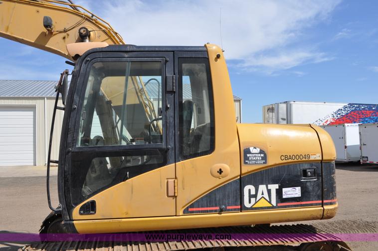 image for item A5883 2001 Caterpillar 312CL excavator