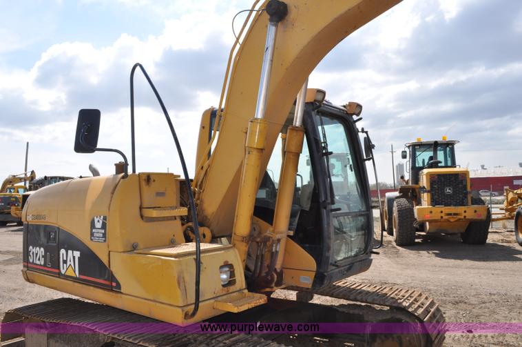 image for item A5883 2001 Caterpillar 312CL excavator