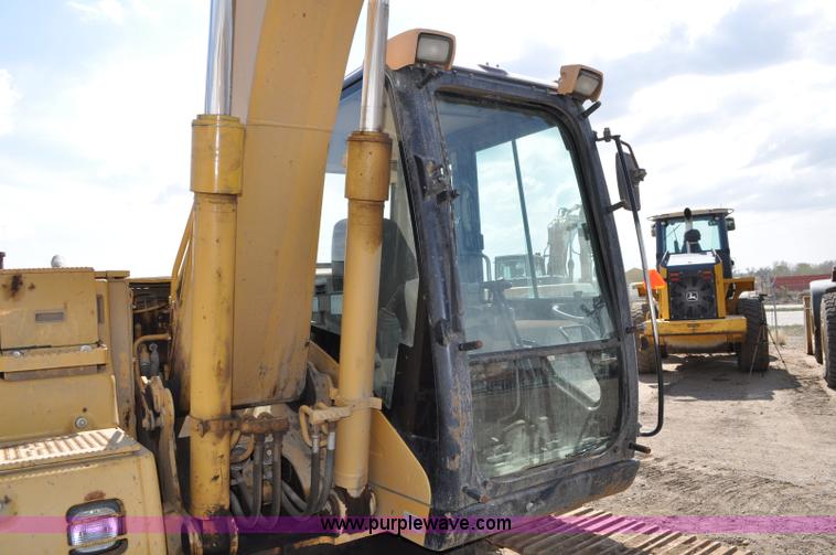 image for item A5883 2001 Caterpillar 312CL excavator