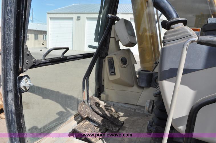 image for item A5883 2001 Caterpillar 312CL excavator