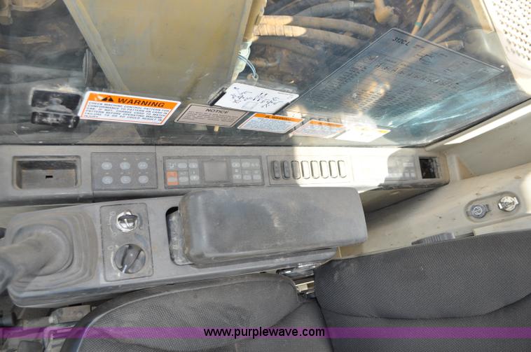 image for item A5883 2001 Caterpillar 312CL excavator