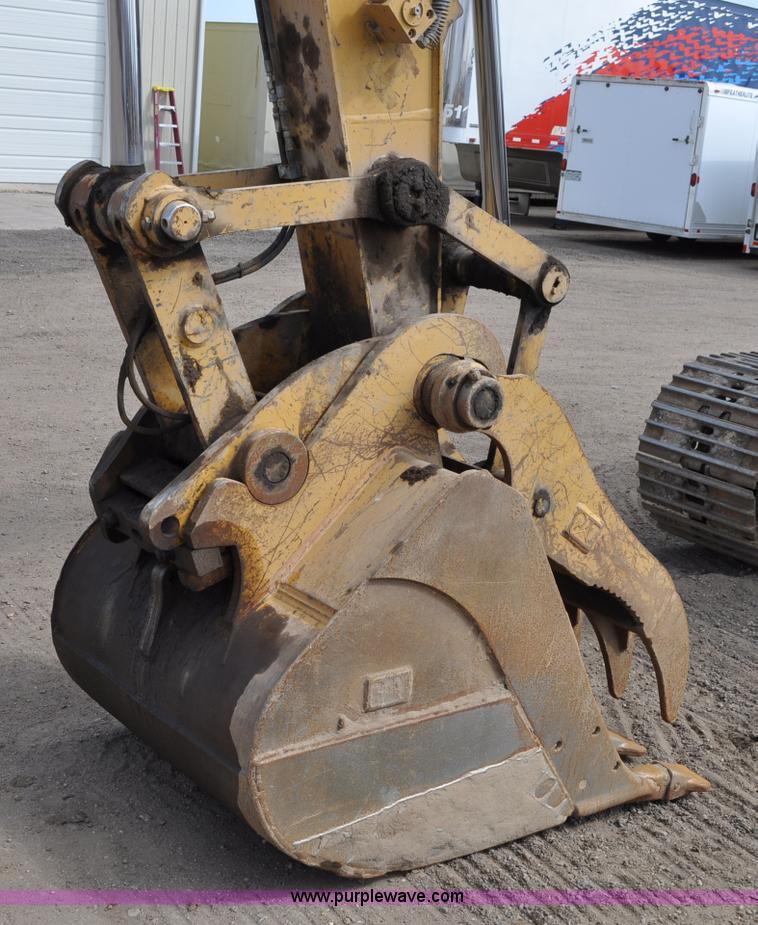 image for item A5884 2005 Caterpillar 315CL excavator